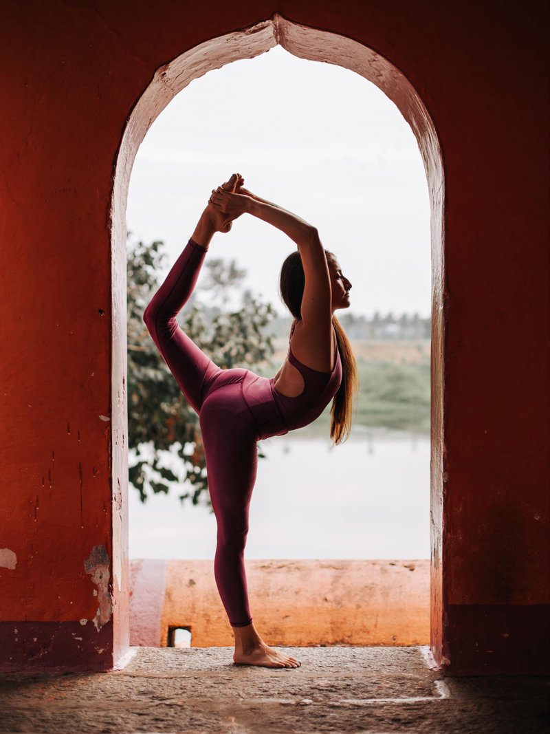 Dani practicando Yoga Ashtanga